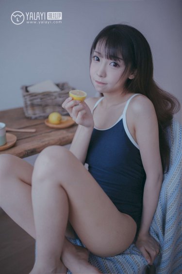 美女露出私密部位的视频