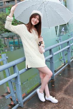 《芭比之美人鱼历险记中文》